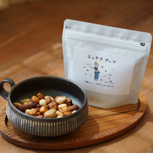 香ばしい焙煎ミックスナッツ200g|アーモンド、ヘーゼルナッツ、ピスタチオの贅沢な味わい