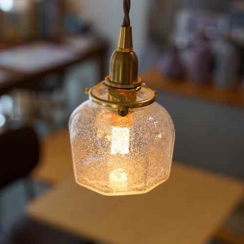 八角平瓶(泡) 安土草多 ガラスペンダントライト