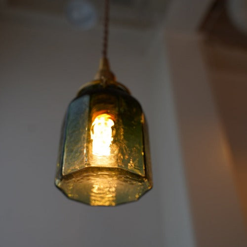 安土草多 十角瓶(緑透き被せ) ガラスペンダントライト