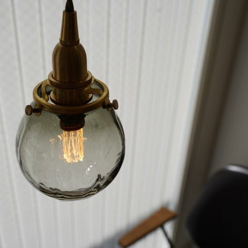 安土草多 球(墨透き被せ) ガラスペンダントライト