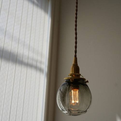 安土草多 球(墨透き被せ) ガラスペンダントライト