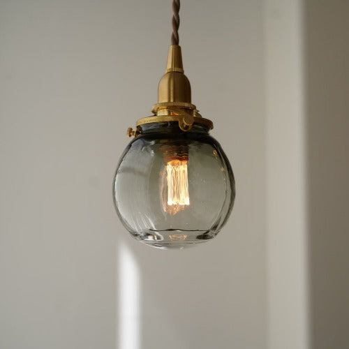安土草多 球(墨透き被せ) ガラスペンダントライト
