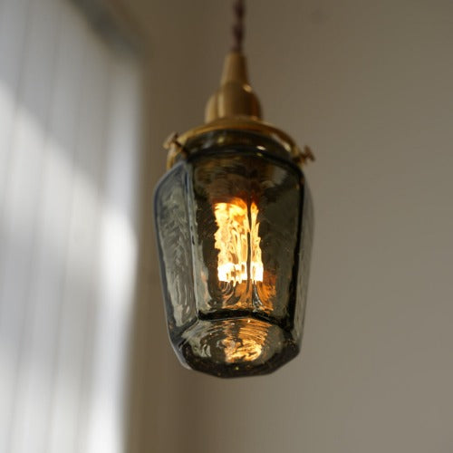 安土草多 八角瓶(墨透き被せ)ガラスペンダントライト