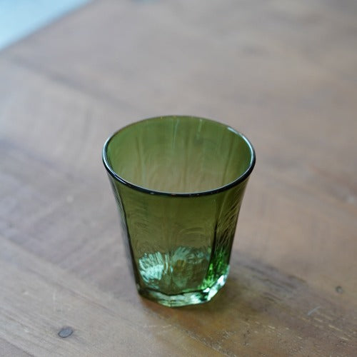 八角グラス　緑透被せ　200ml（満杯時）