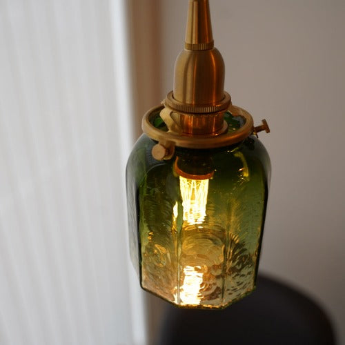 十角瓶（緑透き被せ）　安土草多　ガラスペンダントライト　照明