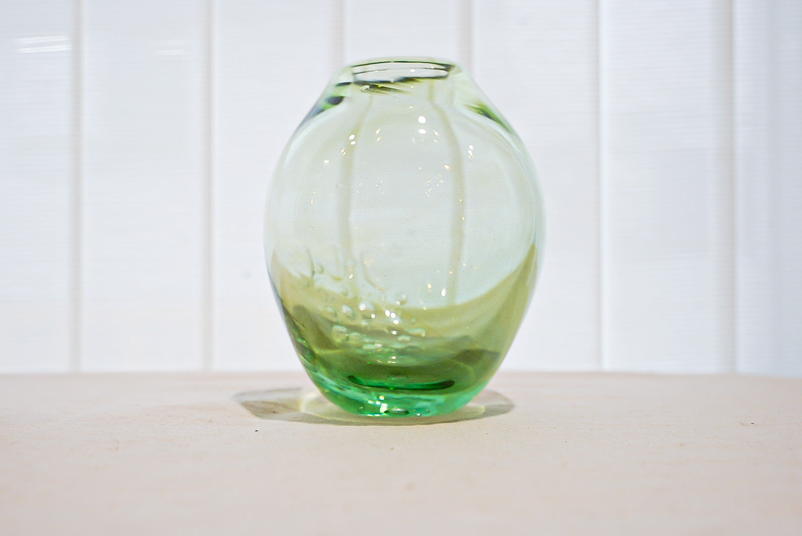 花瓶　琵琶湖彩　glass imeca