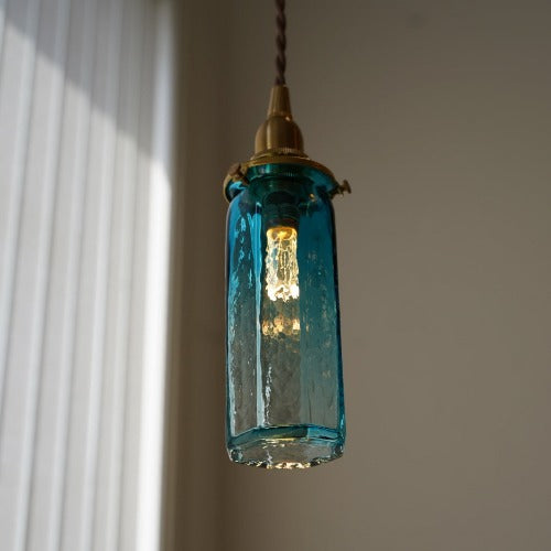 八角細筒瓶（青透き被せ）　安土草多　ガラスペンダントライト　照明