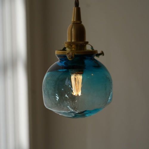 角球（青透き被せ）　安土草多氏　ガラスペンダントライト　照明