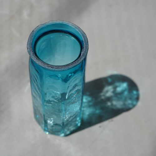 八角細筒瓶（青透き被せ）　安土草多　ガラスペンダントライト